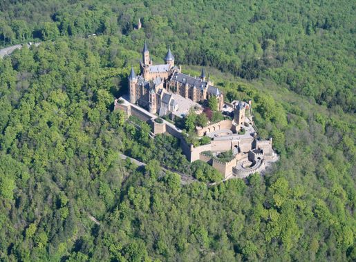 File:BurgHohenzollern2.JPG - Wikimedia Commons