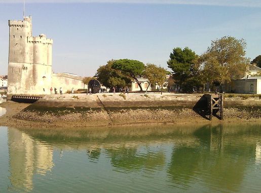 File:Le bastion du Gabut à La Rochelle (Charente-Maritime).jpg - Wikimedia  Commons