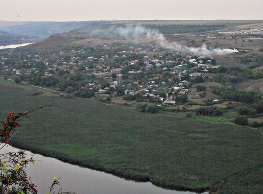 File:Unnamed Road, Tipova, Moldova - panoramio (9).jpg - Wikimedia Commons