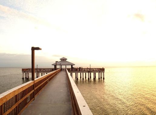 File:Fort Myers Beach, FL 33931, USA - panoramio (11).jpg - Wikimedia  Commons