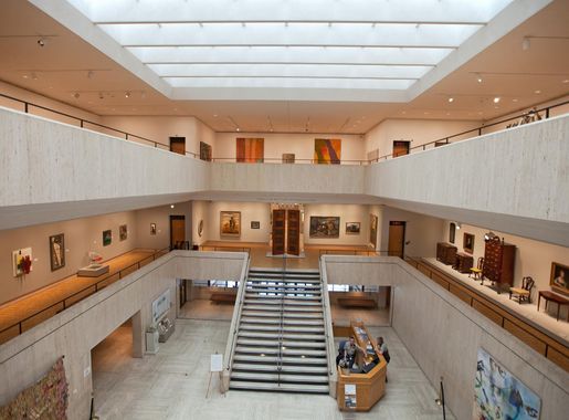 File:Chazen Museum of Art Interior.jpg - Wikimedia Commons
