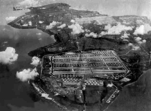 File:Tinian Airfields 1945 Looking North To South.jpg - Wikimedia Commons