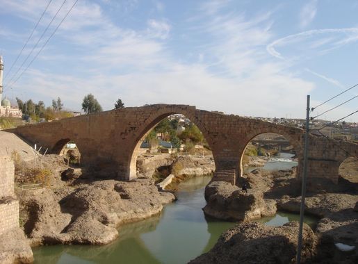 ملف:Delal Bridge in Zakho (201).jpg - ويكيبيديا