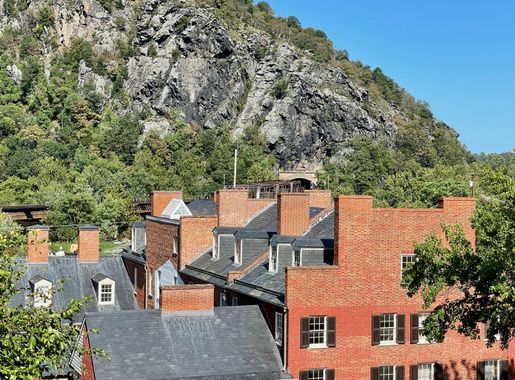 File:Lower Town, Harpers Ferry, WV - area view.jpg - Wikimedia Commons