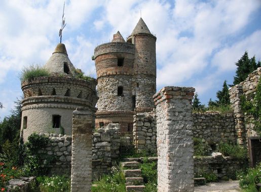 File:Taródi vár.JPG - Wikimedia Commons