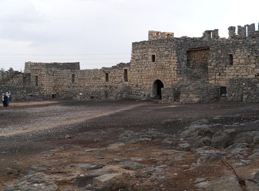 File:Azraq Qasr al-Azraq Hof 03.JPG - Wikimedia Commons