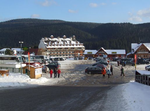 File:Parking in Donovaly.JPG - Wikimedia Commons