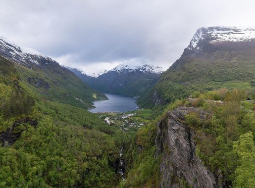 File:View of Geiranger, as seen from Flydalsjuvet Viewpoint 20150604 1.jpg  - Wikimedia Commons