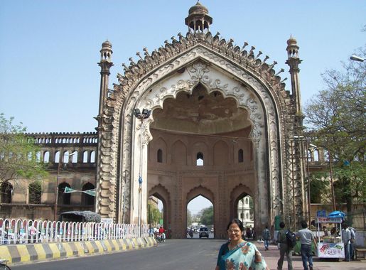 File:RUMI DARWAZA, LUCKNOW.JPG - Wikimedia Commons