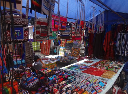 File:Otavalo Artisan Market - Andes Mountains - South America - photograph  015.JPG - Wikimedia Commons