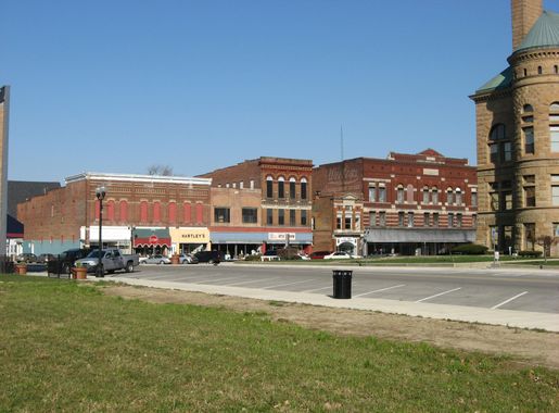File:Hartford City Courthouse Square Historic District.jpg - Wikimedia  Commons