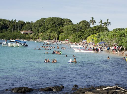 File:Isla Iguana Panama.JPG - Wikimedia Commons