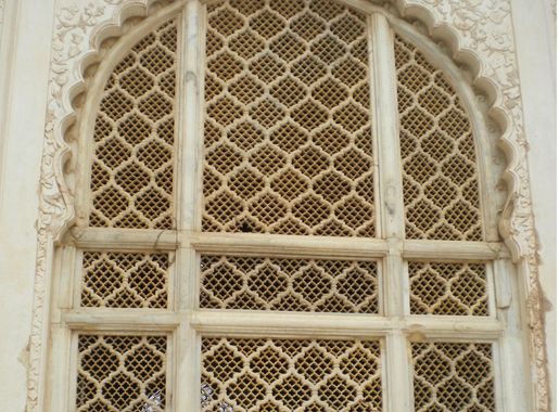 File:Window architecture Bibi Ka Maqbara Aurangabad.jpg - Wikimedia Commons
