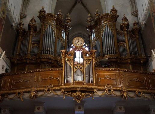 File:The organ of Saint Nicholas Basilica, Trnava, Slovakia.JPG - Wikimedia  Commons
