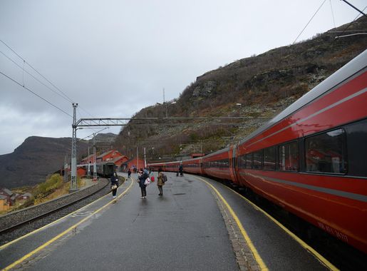 File:Flåmsbana - Crowned the most beautiful train journey in the world  (32060844875).jpg - Wikimedia Commons