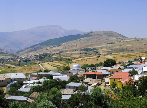 File:Shishtavec village, Kukes District.JPG - Wikimedia Commons