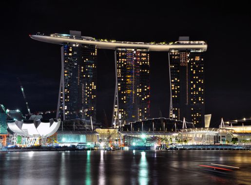 File:Marina bay sands night skypark 2010.JPG - Wikipedia