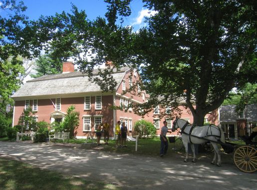File:Longfellow's Wayside Inn exterior - IMG 0758.JPG - Wikimedia Commons