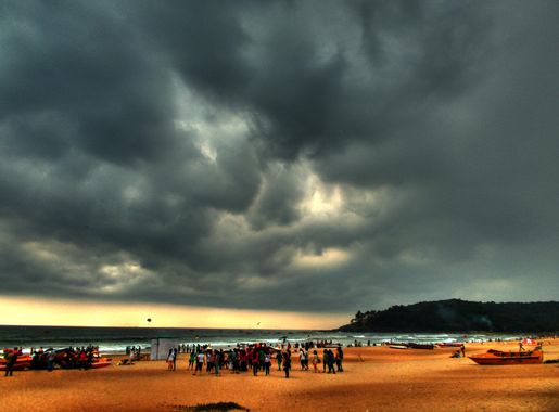 File:CANDOLIM BEACH HDR.jpg - Wikimedia Commons