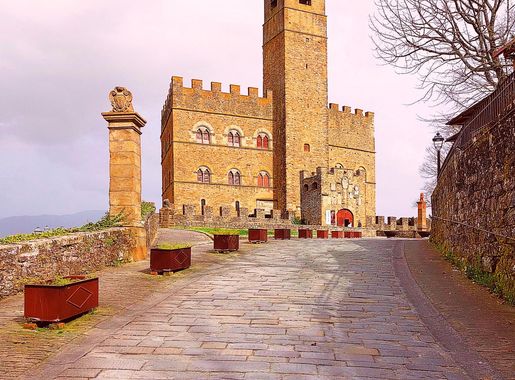 File:Poppi - Castello dei Conti Guidi - 2024-09-02 11-31-25 002.jpg -  Wikipedia