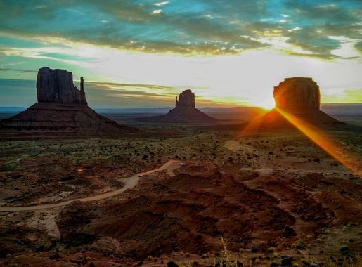 Free Images : landscape, coast, rock, horizon, sunrise, sunset, sunlight,  dawn, formation, terrain, plateau, navajo, landform, monument valley,  mittens, tribal park, natural environment, geographical feature 2593x1466 -  - 685390 - Free stock photos ...