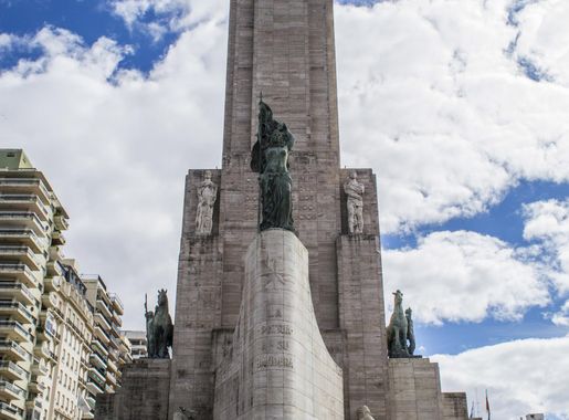 Archivo:Monumento Nacional a la Bandera 01.jpg - Wikipedia, la enciclopedia  libre