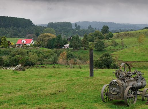 Free Images : landscape, field, farm, meadow, hill, vehicle, nikon, chile,  d300, chiloe, rural area 4105x2737 - - 532704 - Free stock photos - PxHere