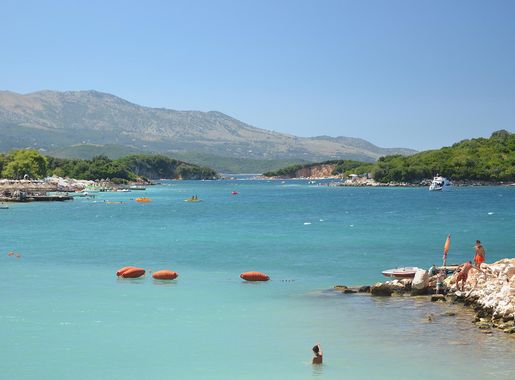 File:Ksamil, Albania (by Pudelek).JPG - Wikimedia Commons