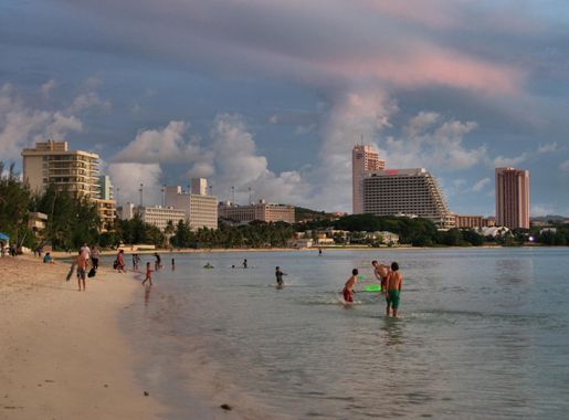 File:Tumon Beach in Guam.JPG - Wikimedia Commons