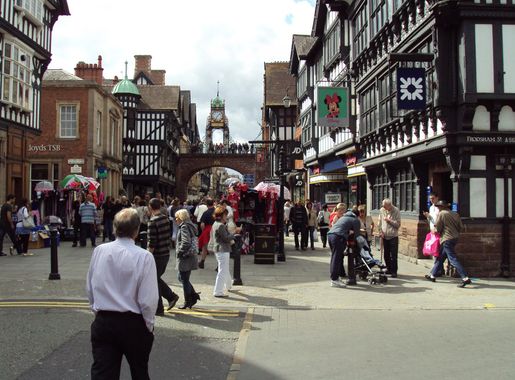 File:Eastgate clock from ground, Chester 1.JPG - Wikimedia Commons