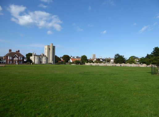 File:Southwold Roman Catholic Church - geograph.org.uk - 4648619.jpg -  Wikimedia Commons