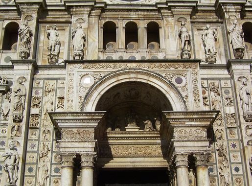 File:Certosa di Pavia - portal.JPG - Wikimedia Commons