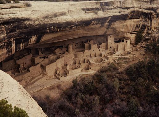 File:Cliff Palace of the cliff dwellings at Mesa Verde National Park.  (24684246f7fa40b6b21b507589b3008e).jpg - Wikimedia Commons