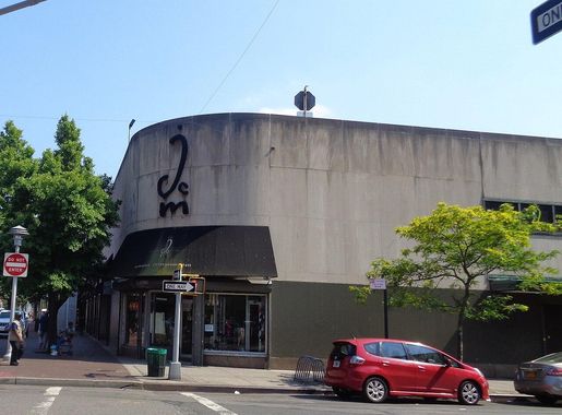 File:165th St Mall td (2017-06-30) 02 - Jamaica Colosseum Mall.jpg -  Wikimedia Commons