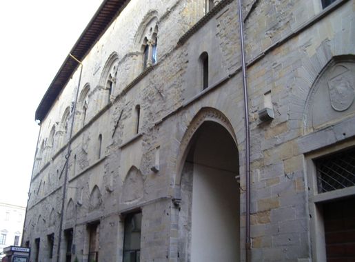 Fichier:Palazzo del Podestà-Città di Castello 1.JPG — Wikipédia