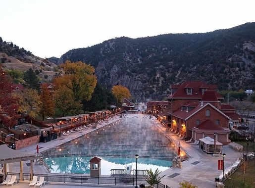 File:Glenwood Hot Springs Pool 2020.JPG - Wikimedia Commons