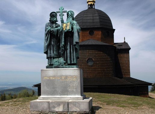 Soubor:Radhošť, kaple.jpg – Wikipedie