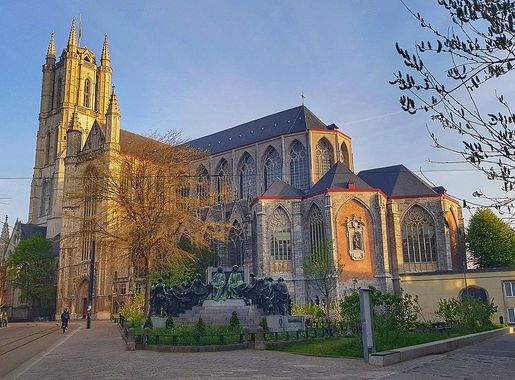 File:St Bavo's Cathedral, Ghent 2.jpg - Wikimedia Commons