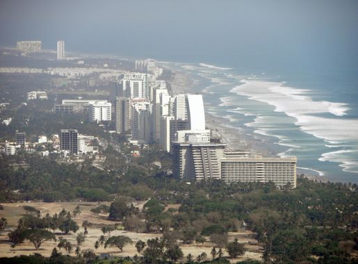 Archivo:Skyscrapers in Acapulco Diamante.jpg - Wikipedia, la enciclopedia  libre