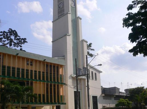 Stampa:Vinces-Church-vertical.JPG - Wikipedija