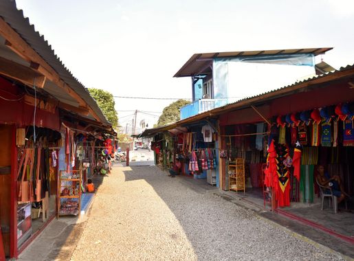 File:Tais Market, Dili, 2018 (04).jpg - Wikimedia Commons