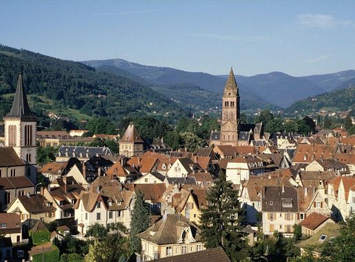 File:Munster - Alsace - France.jpg - Wikimedia Commons