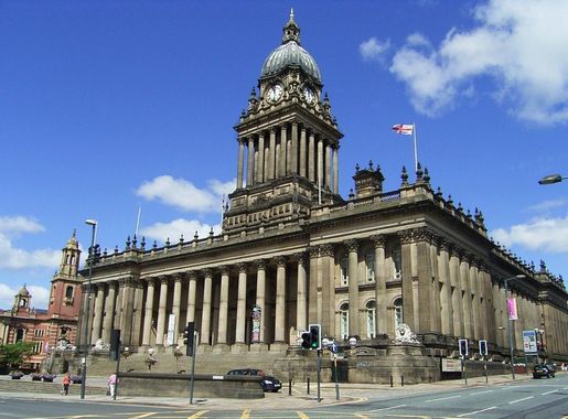 File:Leedstownhall2.jpg - Wikimedia Commons