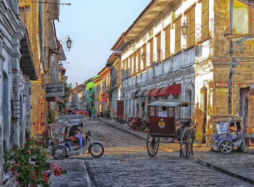 File:Calle Crisologo, Vigan, Philippines (50025182191).jpg - Wikimedia  Commons