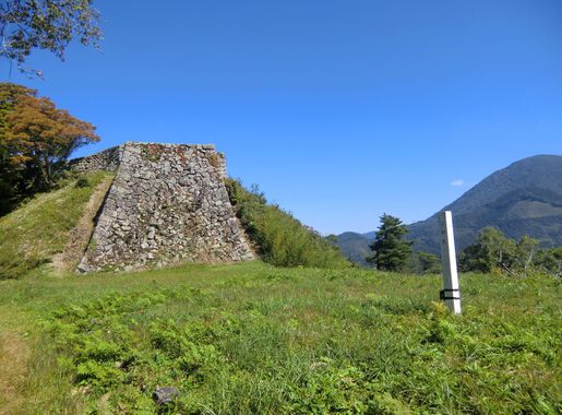 File:Tsuwano Castle 08 Sannomaru 3.JPG - Wikimedia Commons