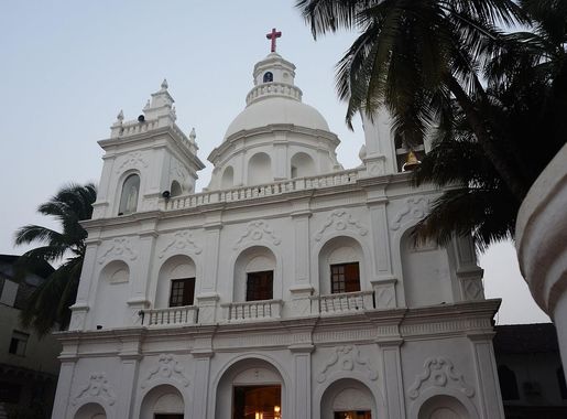 File:St Alex Church at Calangute, Goa 002.jpg - Wikimedia Commons