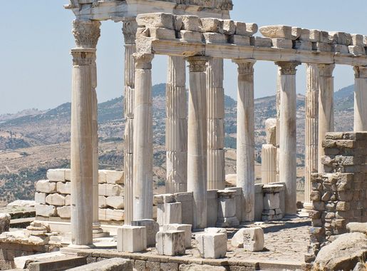 Dosya:Pergamon - 01.jpg - Vikipedi