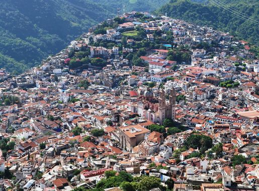 File:PanCenterTaxco.JPG - Wikimedia Commons