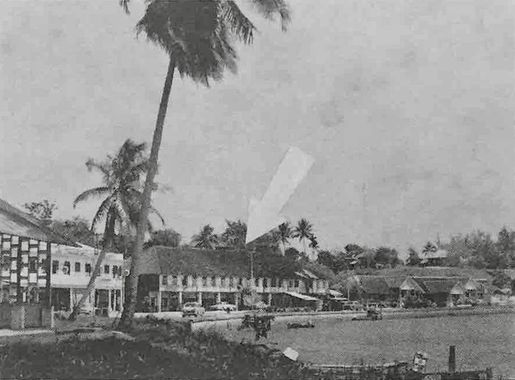 File:Tutong town in 1964.jpg - Wikimedia Commons