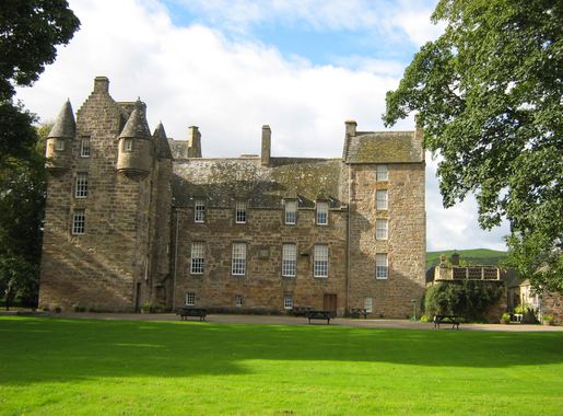 File:Kellie Castle and Grounds.JPG - Wikimedia Commons